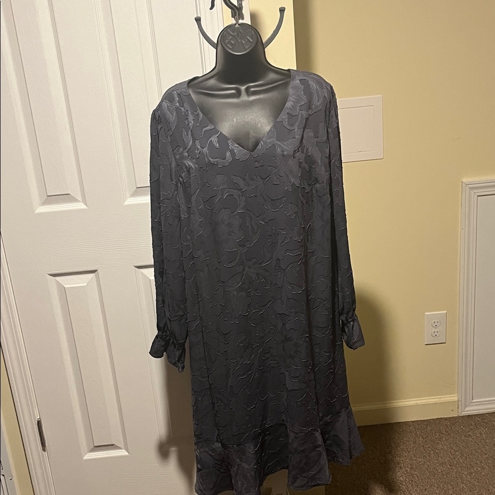LOFT Plus Charcoal Long Sleeve Dress